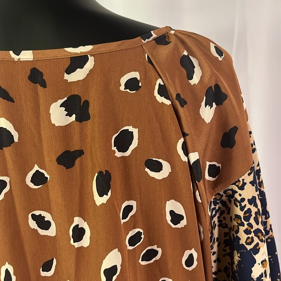 Hailey & Co. Navy Brown & Beige Mixed Print V-Neck Babydoll Blouse - Picture 12 of 16